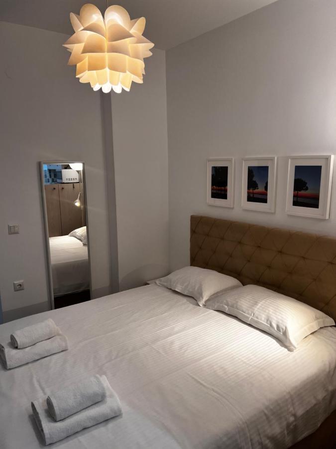 Small Budget Diamond Apartment In Agias Sofias. Soluň Exteriér fotografie