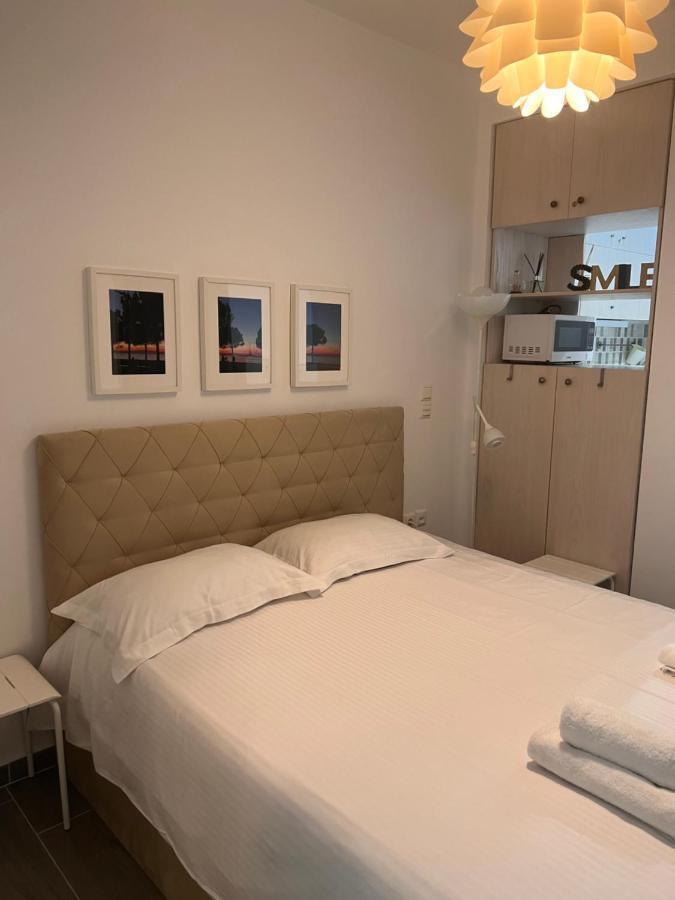 Small Budget Diamond Apartment In Agias Sofias. Soluň Exteriér fotografie